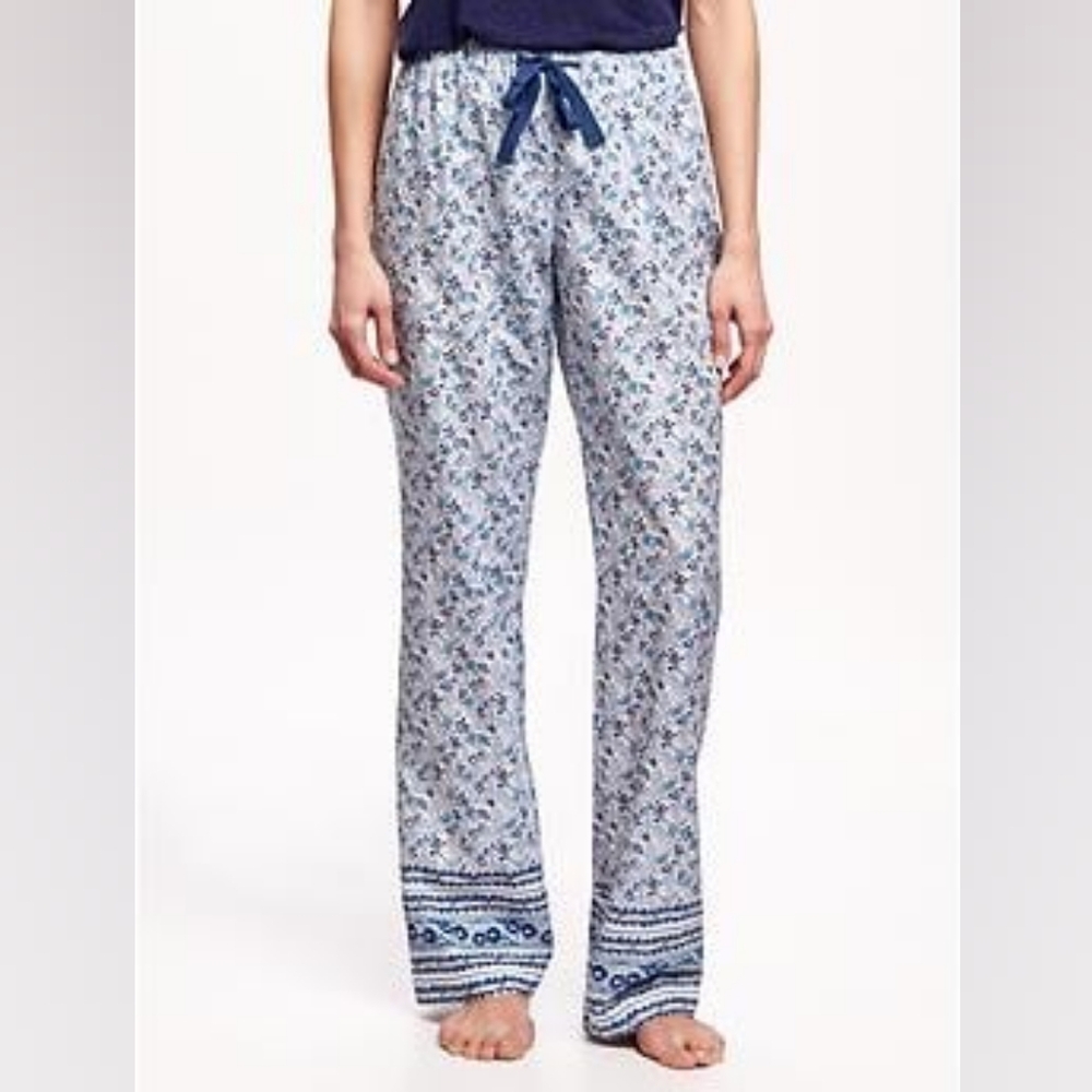 Old Navy Blue and White Printed Poplin Sleep Pants - Size M